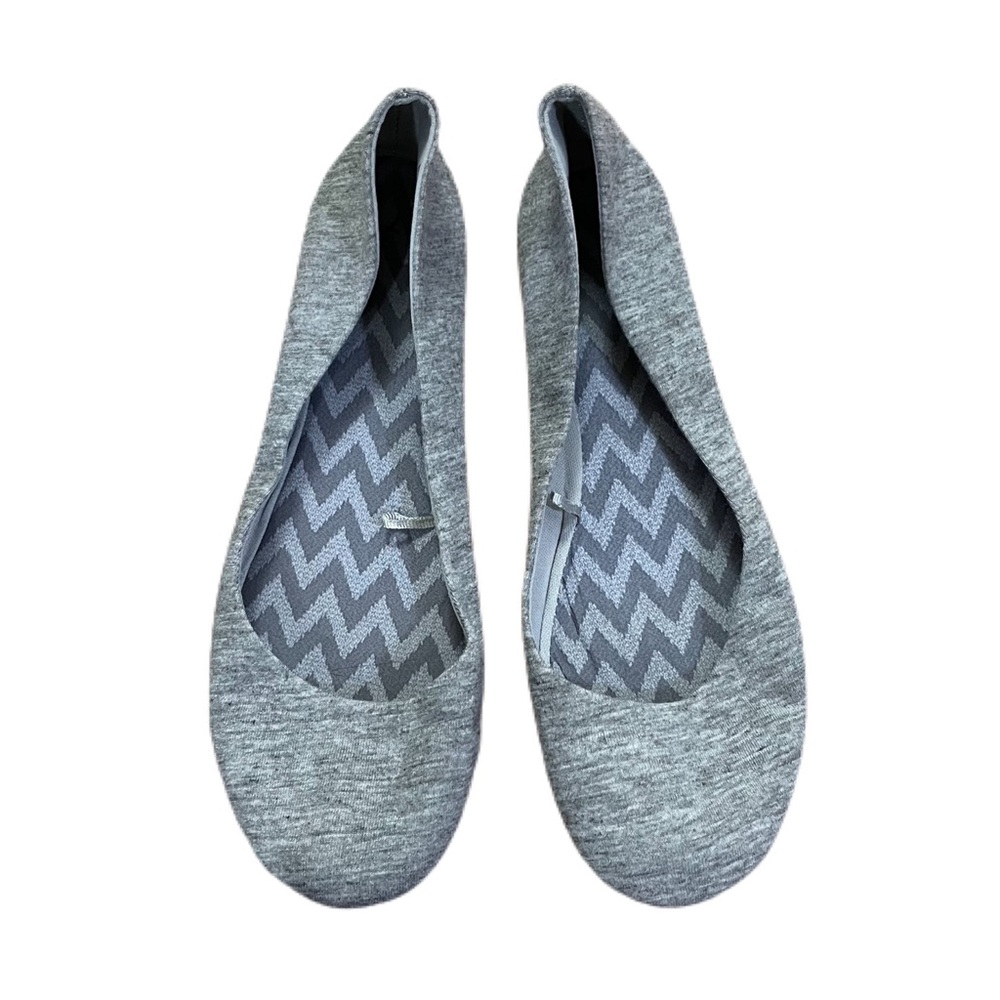 Size 7 Heathered Grey Flats